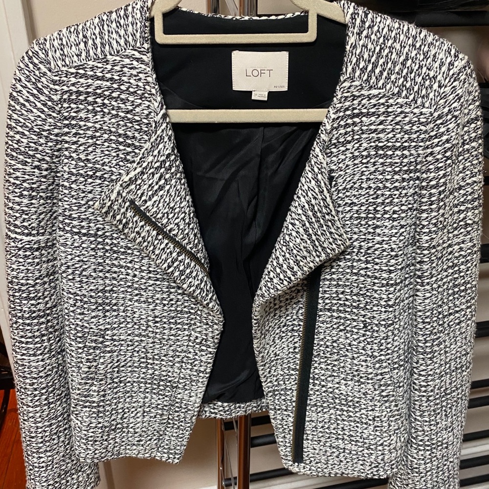 LIKE NEW LOFT TWEED BLAZER